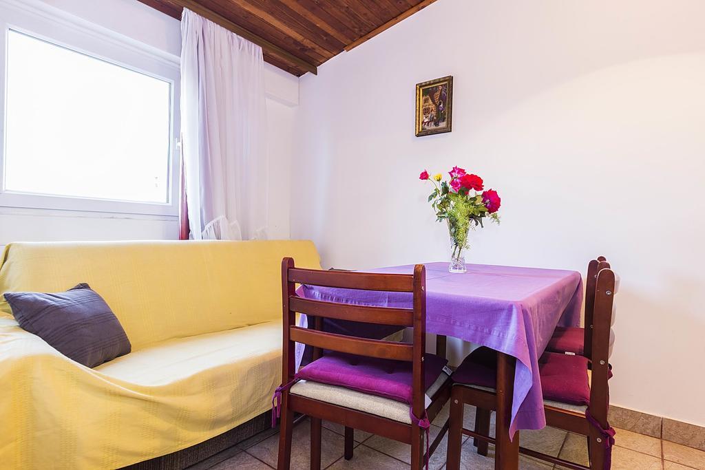 Apartments Draga Sukošan Zimmer foto
